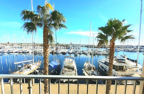 Gruissan Apartment | Gruissan QUIET IN THE HEART OF THE PORT OF PLAISANCE