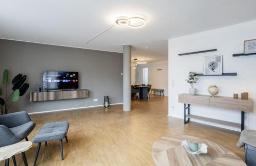 Guetersloh Apartment | GT-City Suite 03 I Balkon I Gas-Grill I Smart TV
