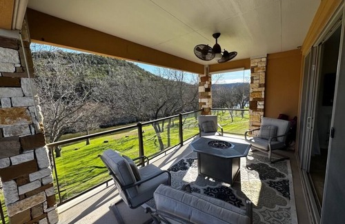 New Braunfels Condo | Guadalupe Riverfront Condo, the River is literally in the back yard!