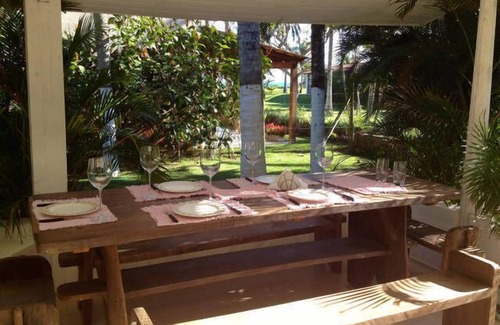 Guaeca House | Guaecá Beach, on the field, almost standing on the sand with sea view