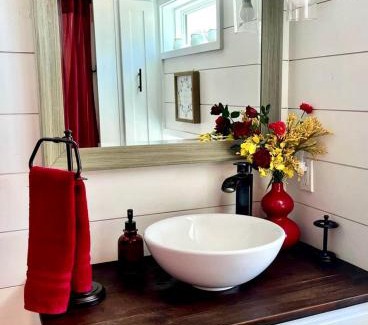 Virgin House | Guardian Angel Tiny House near Zion National Park