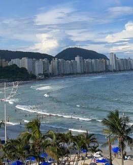 Asturias Apartment | Guarujá, Asturias, on the beach