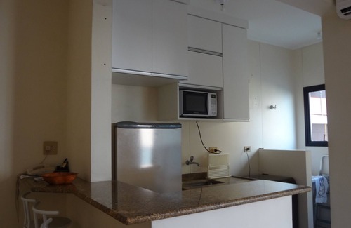 Pitangueiras Apartment | Guaruja Pitangueiras 2 beds/suite - Flat Capitania Varan - Air Conditioning