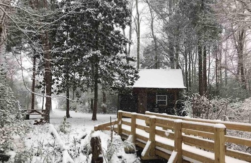 Ooltewah Cabin | Guest Cabin at Hidden Hills Farm & Saddle Club