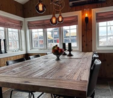 Maurset House | Guest favorite - 3 BR Mountain Lodge near Vøringsfossen