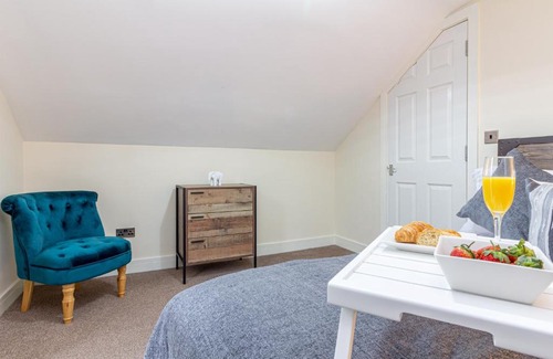 Pontrilas Apartment | Guest Homes - Carriage Court