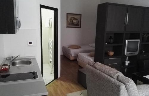 Vranje House | Guest House Amico