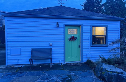 Riverview Cottage | Guest house in West Seattle