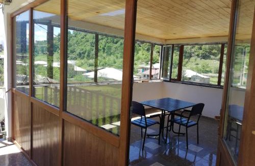 Bagvdanari House | Guest House Khergiani