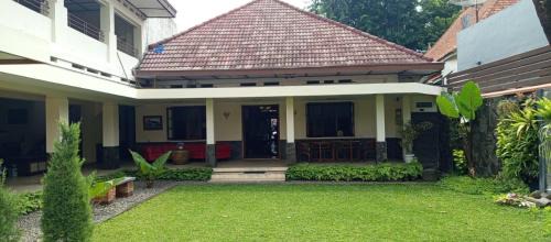 Surakarta House | Guest House Syariah New Teras Solo