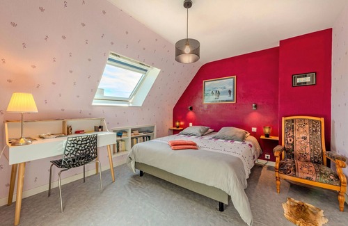 Lesneven Bed & Breakfast | Guest Room in Lesneven