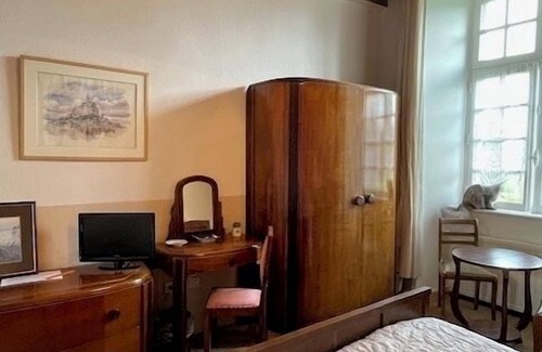 Le Parc House | Guest room on the ground floor of the Domaine de Braffais