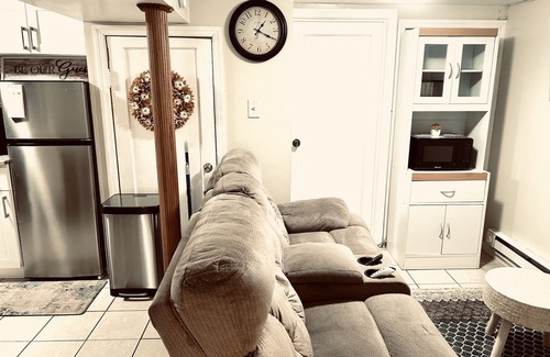 Queens Apartment | Guest Suite Close to JFK and LaGaurdia Airport UBS Arena, Aqueduct