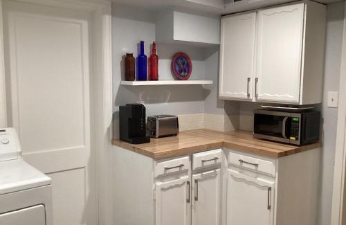 Lafayette Apartment | Guest Suite in Lafayette