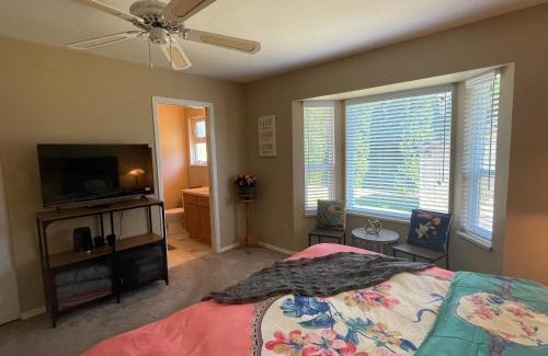 Maple Ridge House | Guest Suite in Maple Ridge