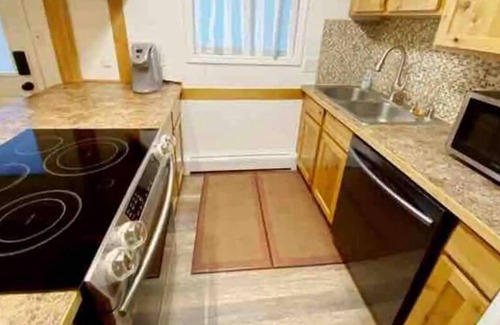 Abbott Loop Apartment | Guest suite without stairs! 6mins to Providence Hospital! Close to Trails!