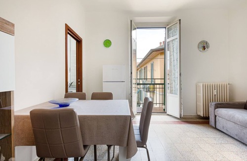 Segnano Apartment | GuestHost - Ca' Granda M5 Bright Apartment
