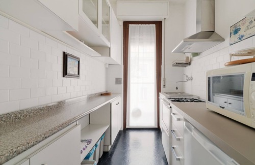 Zona Solari Apartment | GuestHost - M4 California Bright Apartment
