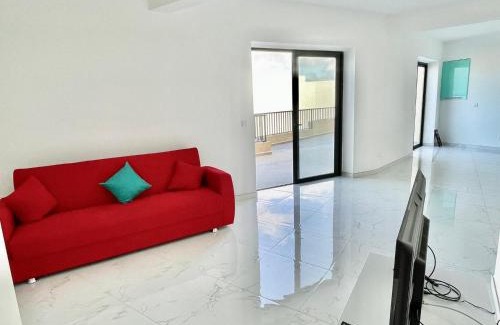 Marsalforn Apartment | GuestHost - Penthouse with Jacuzzi in Gozo Island!