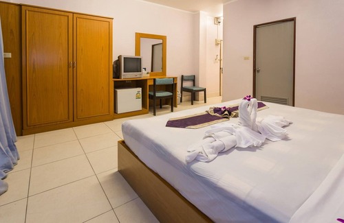 Nanai Road House | Guesthouse Belvedere - Beautiful Apartment, 10 minutes from the beach