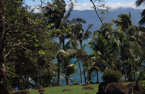 Veloso House | GuestHouse Elephant Ilhabela