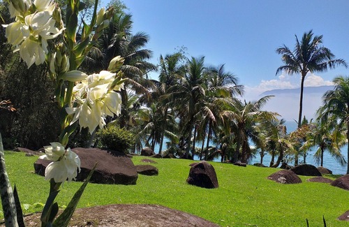 Veloso House | GuestHouse Elephant Ilhabela