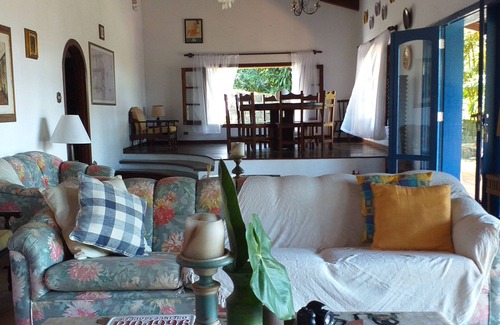 Veloso House | GuestHouse Elephant Ilhabela