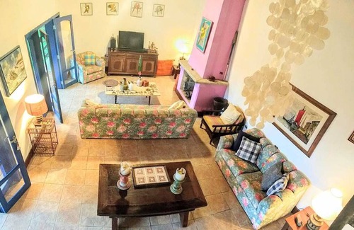 Veloso House | GuestHouse Elephant Ilhabela