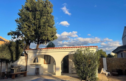 Riba-roja de Turia Apartment | Guesthouse - Poolhouse & BBQ & Garden