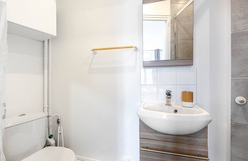 Joinville-le-Pont Apartment | GuestReady - Cosy studio in Saint-Maur-des-Fossés