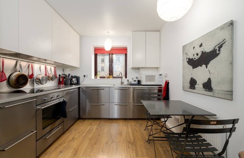 Spitalfields Apartment | GuestReady - Contemporary living in London