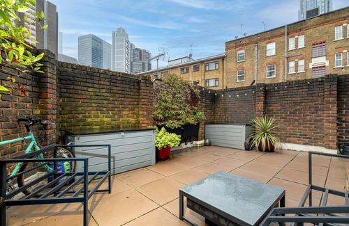 Spitalfields Apartment | GuestReady - Contemporary living in London