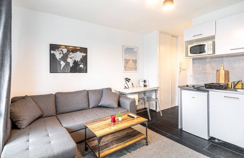 Quartier du Petit-Montrouge Apartment | GuestReady - Elevated Comfort with a Terrace