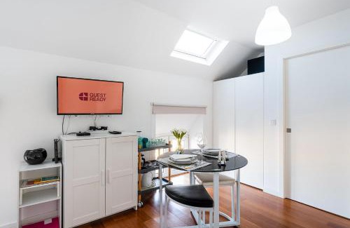 Aveiro Apartment | GuestReady - Ria Reflection Studio F