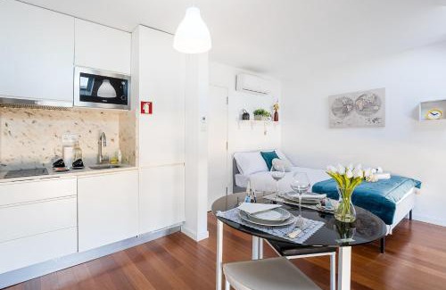 Aveiro Apartment | GuestReady - Ria Reflection Studio F