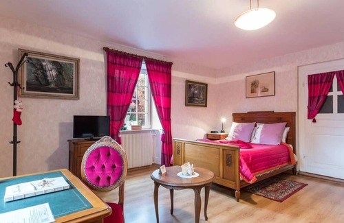 Plancher-Bas Bed & Breakfast | Guestroom Plancher-Bas, studio flat, 4 persons