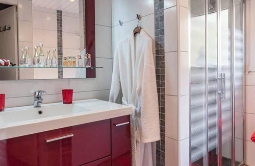 Plancher-Bas Bed & Breakfast | Guestroom Plancher-Bas, studio flat, 4 persons
