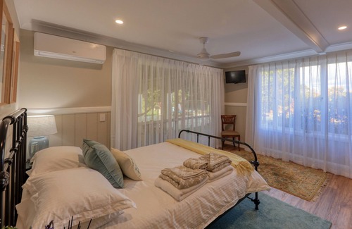 Flaxton House | Guests have the entire ground floor by the lagoon pool & gardens.