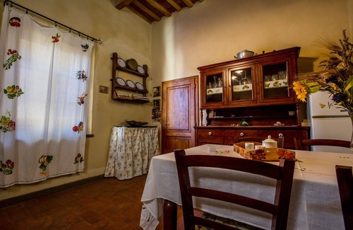 Lorenzana House | Guests of the Borgo - Casa di Fausta Albergo diffuso