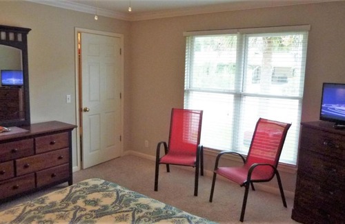 Jekyll Island House | GUIDING LIGHT UNIT C - GROUNDFLOOR by Jekyll Realty