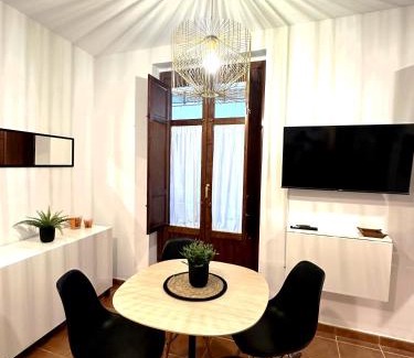 El Pilar Apartment | Guillem Silence