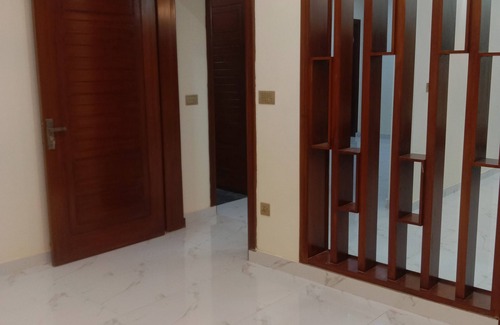 Gujrat House | Gujrat Guest House- For couples, families, foreign visitors, and professionals