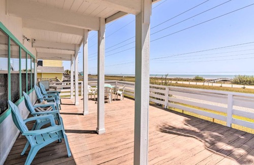 Galveston House | Gulf Coast Views Stilted Retreat in Galveston!
