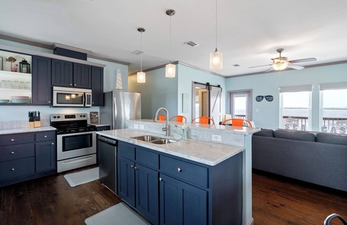 Dauphin Island House | Gulf Front 3BR Home - Beach is your backyard!