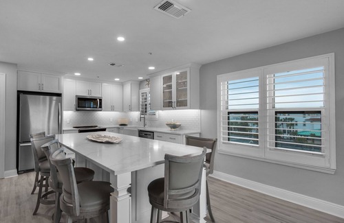 Crystal Beach Condo | Gulf Front, Gated Community, Free Beach Service