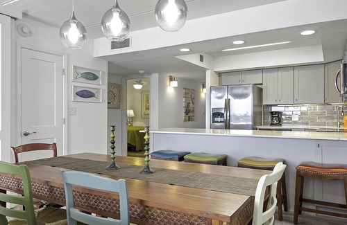 Port Aransas Condo | Gulf Shores 503: Fifth Floor Beach view renovated 2 Bedroom 2 Bathroom Condo