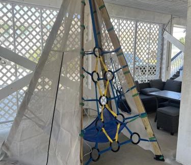 Fort Morgan House | Gulf Shores Haven Pools Tent Tiki Bar Games Pool Table Early Checkin