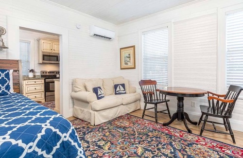 Tybee Island House | Gull Cottage | Steps to Back River Beach