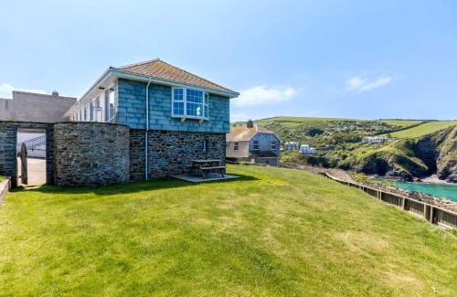 Port Isaac House | Gulland