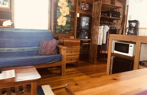 Caye Caulker Cabin | Gumbo Limbo - Go Slow Cabana, Steps from the Ocean, Free Bikes, Free WiFi